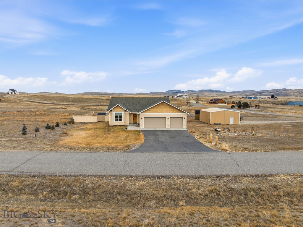 42 Blue Stem, Three Forks