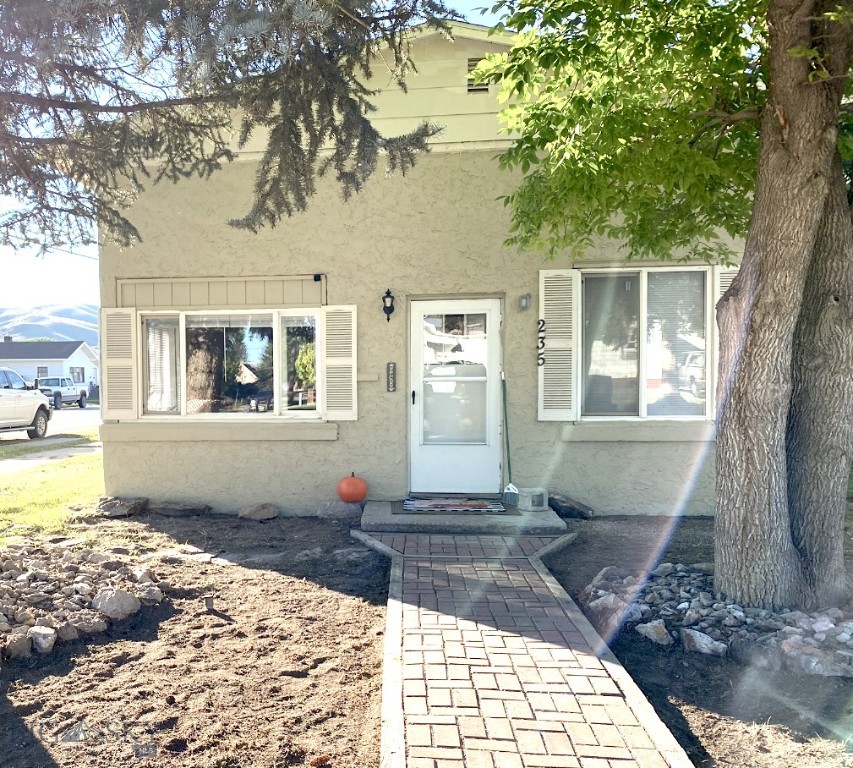 235 S Argenta Street, Dillon, Montana