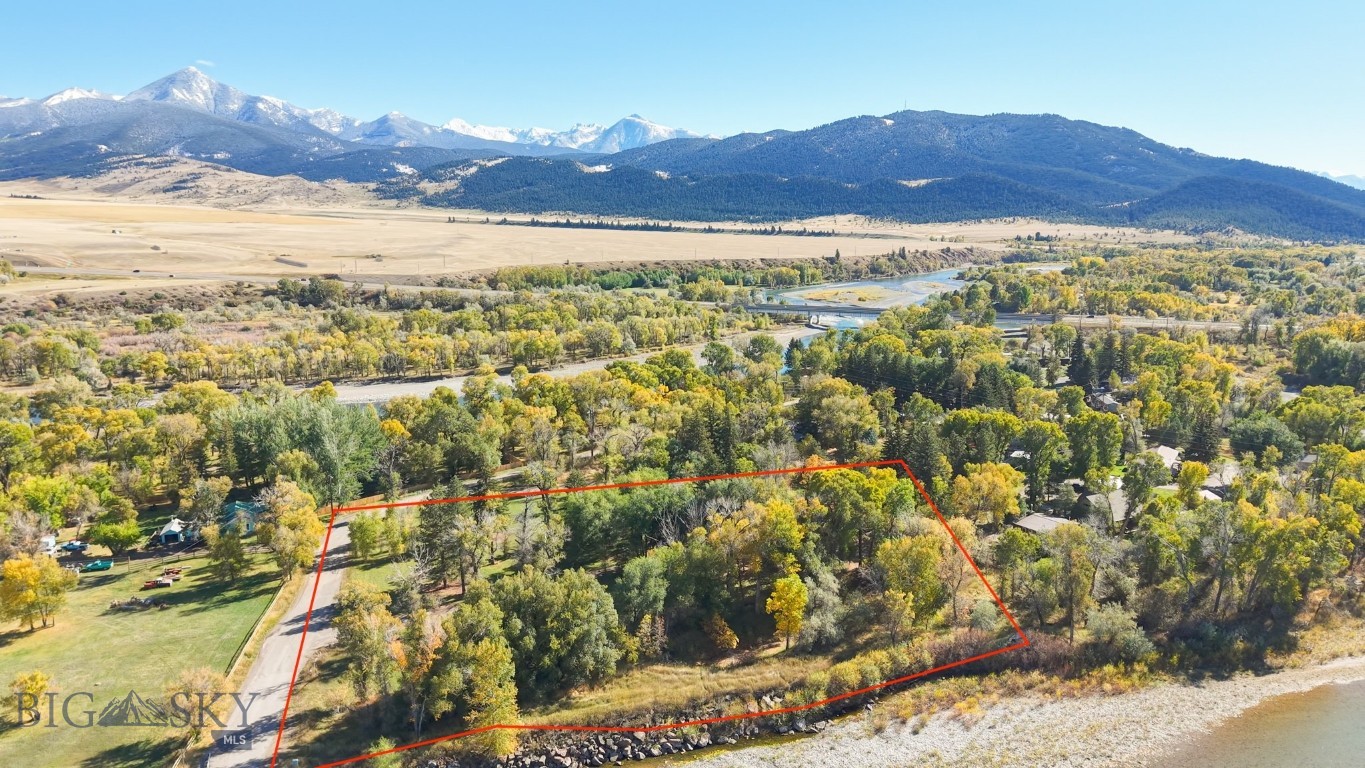 9th St Island Drive, Livingston, Montana