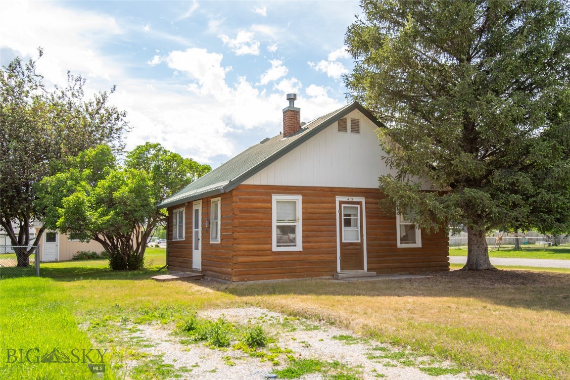 419 N Spruce Street, Townsend