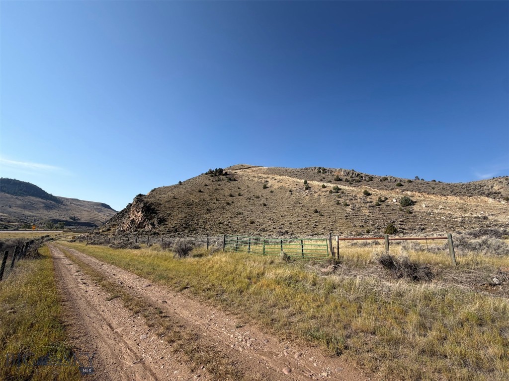 TBD Pipe Organ Road, Dillon, Montana
