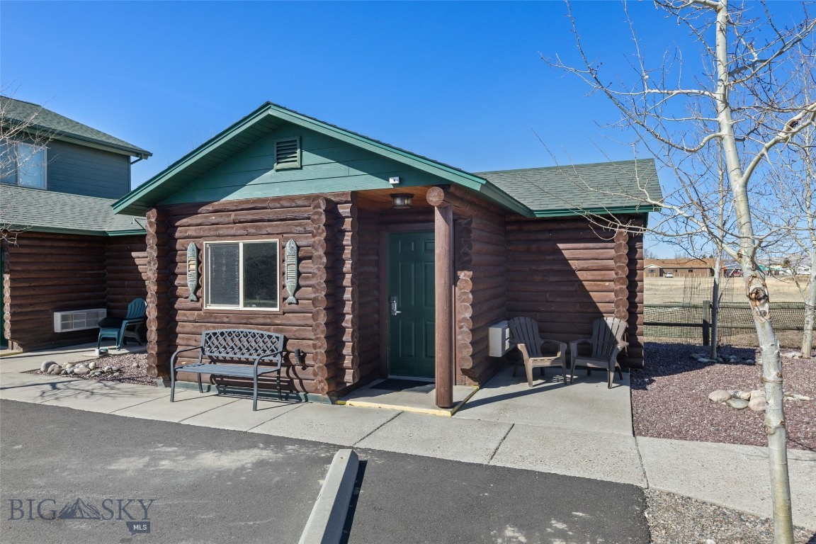 701 Bauer Lane 7, Ennis