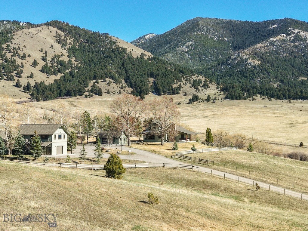 17630 Rocky Mountain Road, Belgrade, Montana