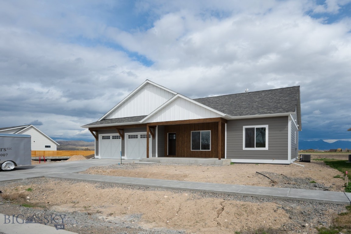 207 S Crispin Street, Manhattan, Montana