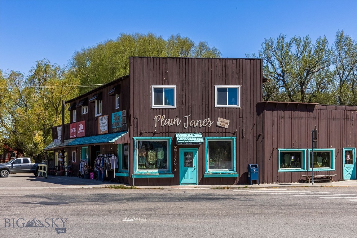 100 W Main Street, Ennis