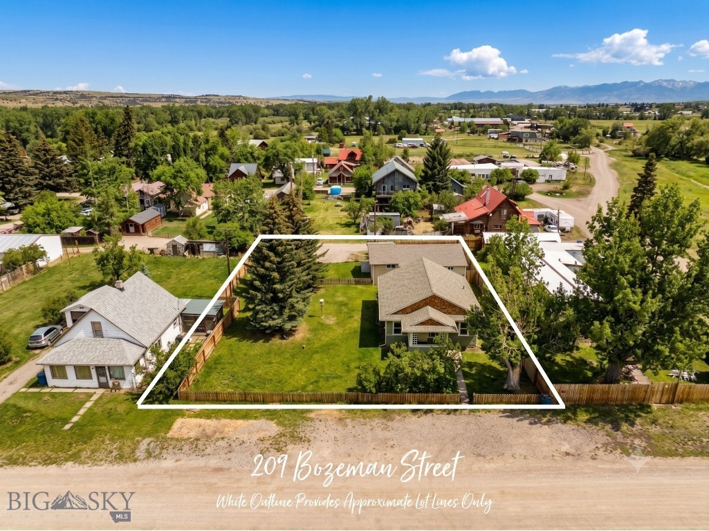 209 Bozeman Street, Gallatin Gateway