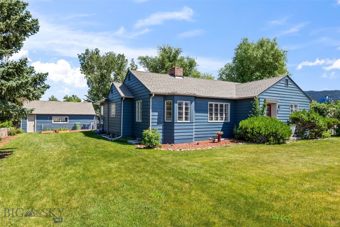 1331 W Park Street, Livingston