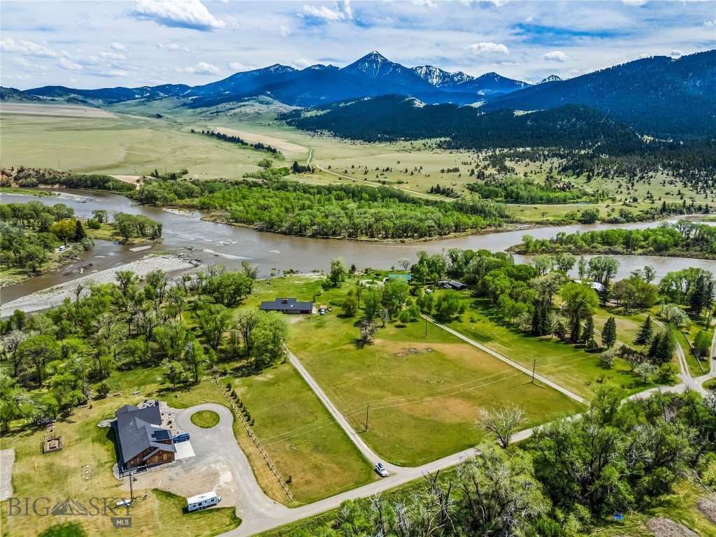 32 Strong Lane, Livingston, Montana