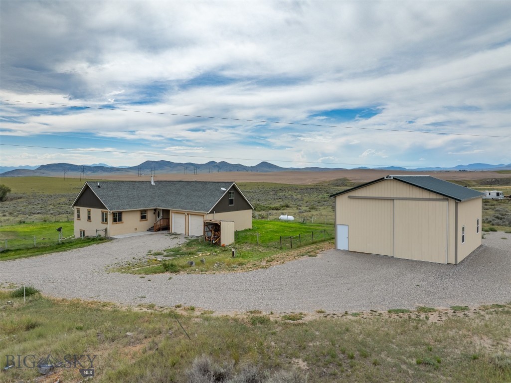 2899 Old Town Road, Three Forks