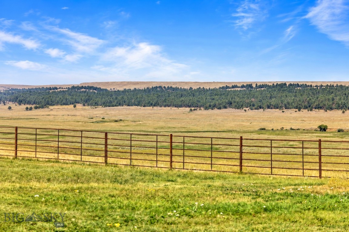 102310 Highway 87 E, Lewistown