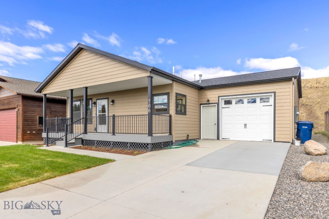 706 W Summit Street, Livingston, Montana