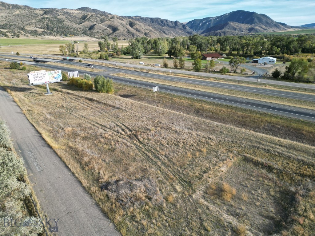 42 Irvine, Cardwell, Montana