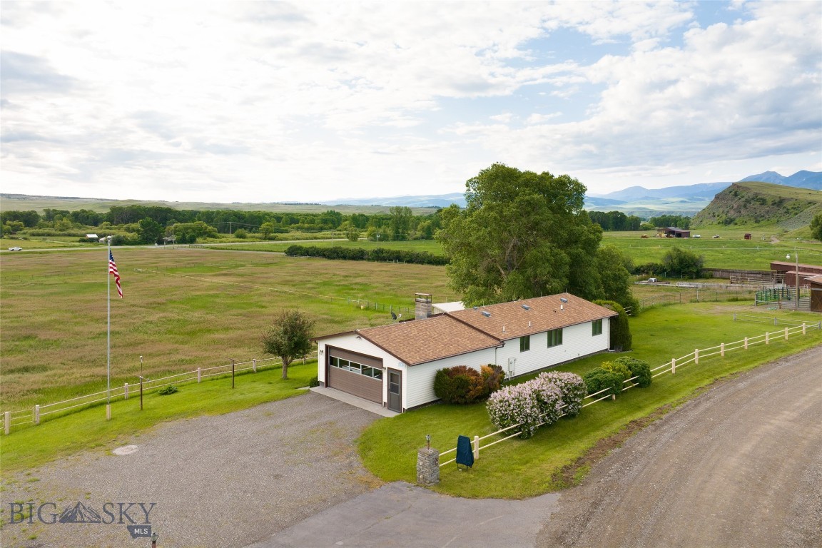 28 W Grannis, Livingston, Montana