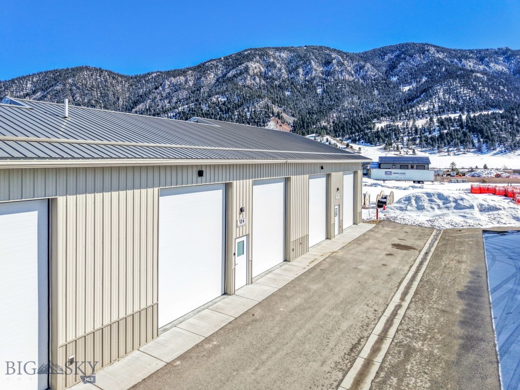 124 Running Iron Road, Gallatin Gateway