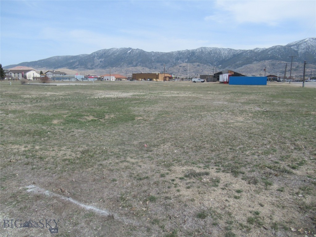 1839 Longfellow, Butte