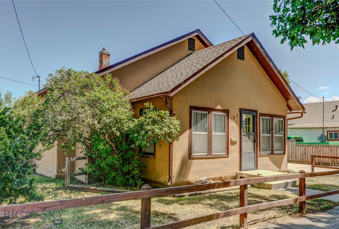 308 N 2nd Street, Livingston