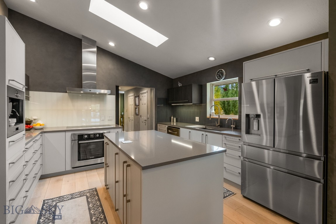 9000 S 19th Avenue, Bozeman