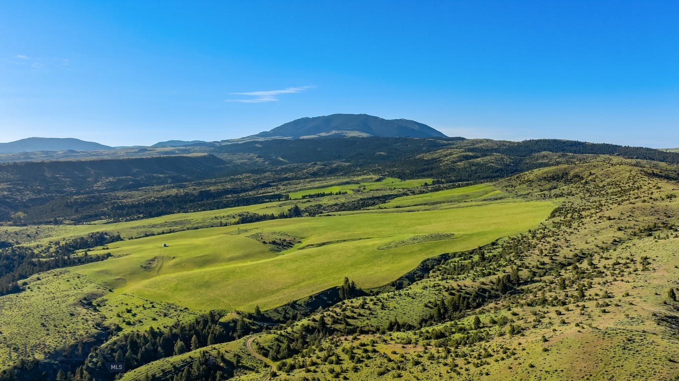 1847 Maudlow Road, Belgrade, Montana