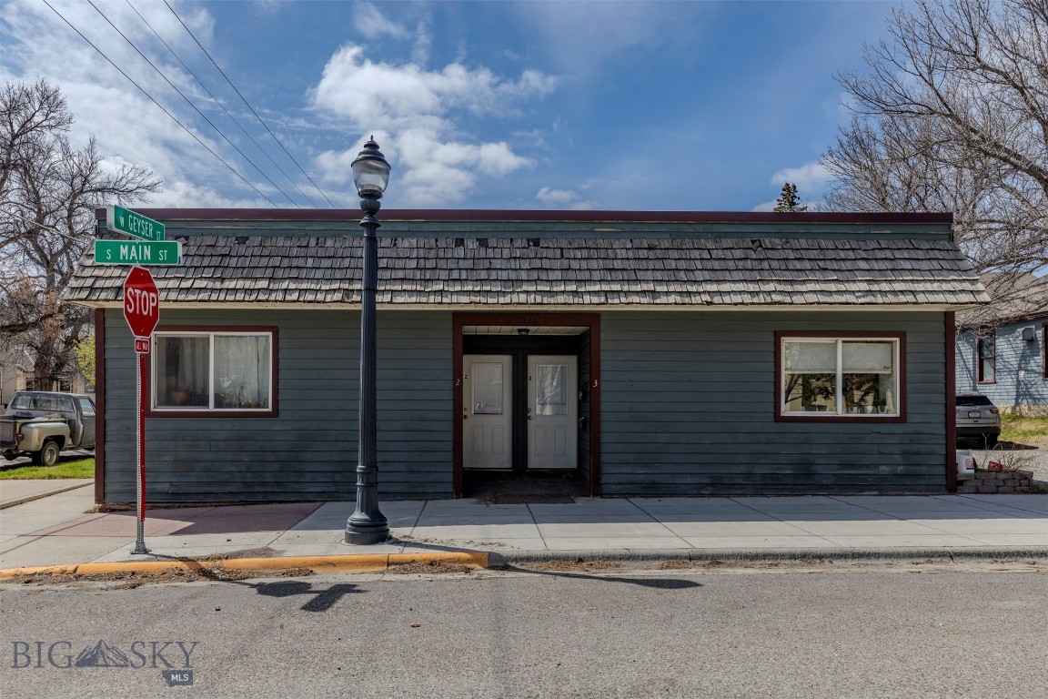332 S Main Street, Livingston