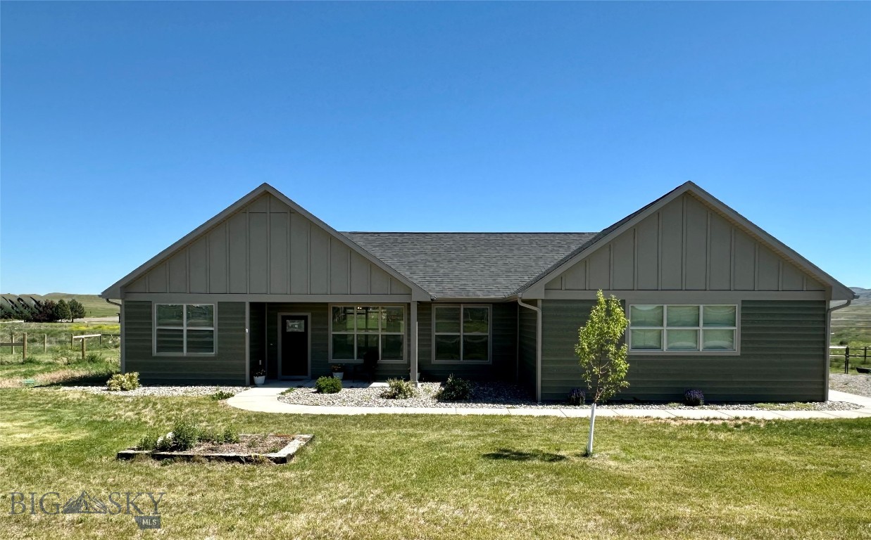 30 Blue Stem Way, Three Forks