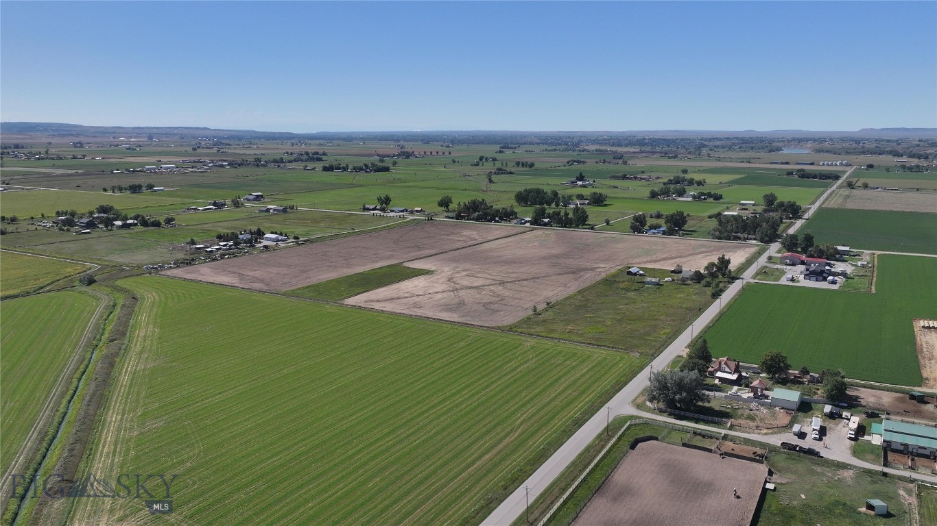 924 W I Road, Worden, Montana