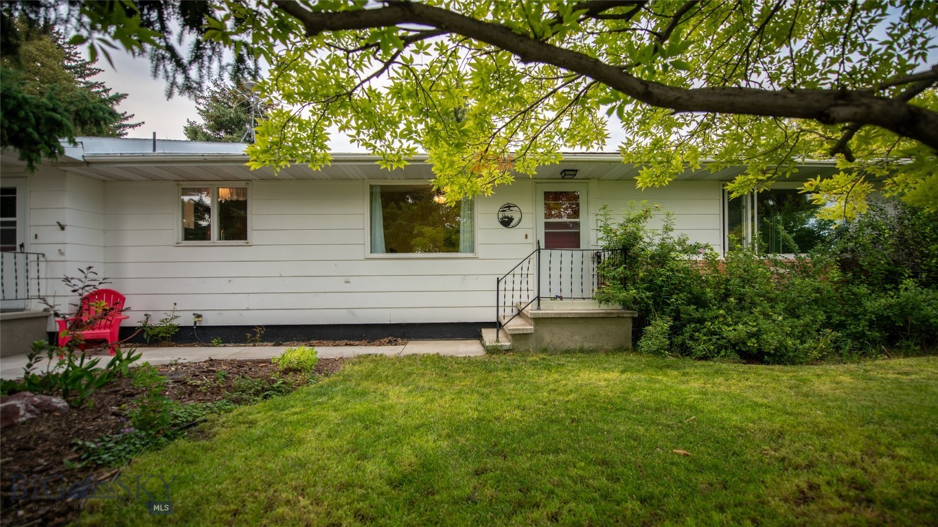 6235 Leonard Street, Manhattan, Montana