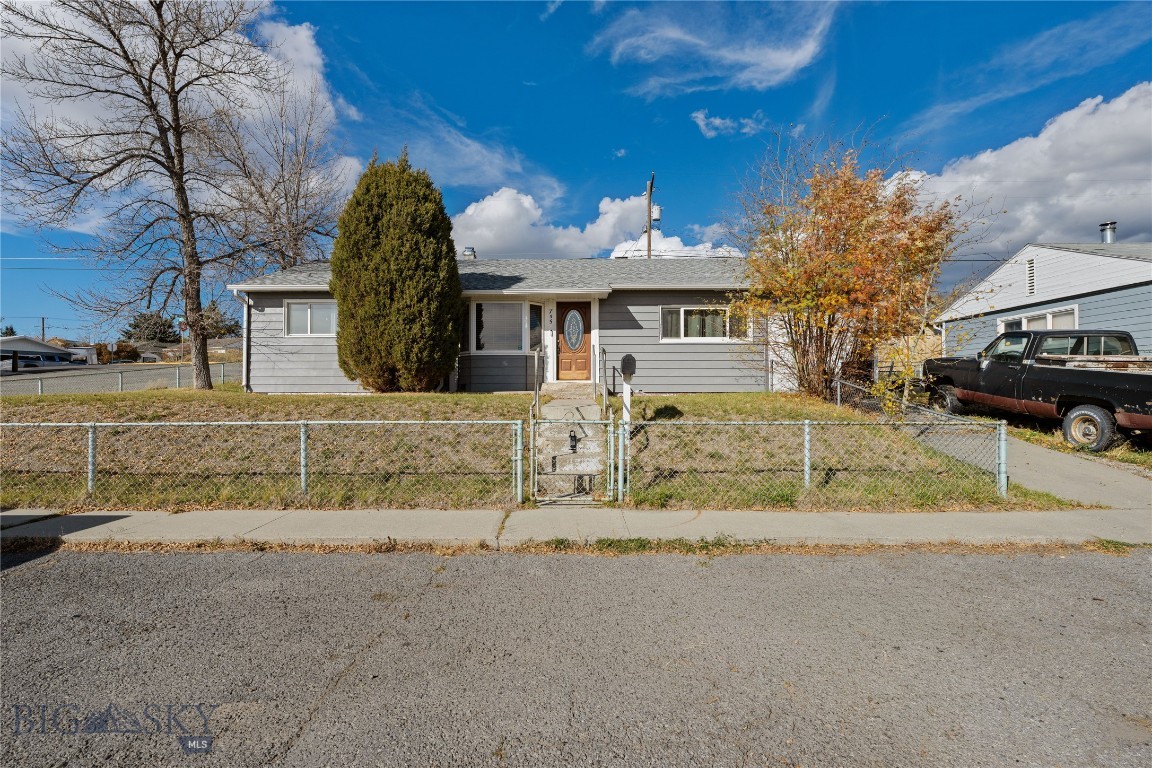 735 11th, Butte, Montana