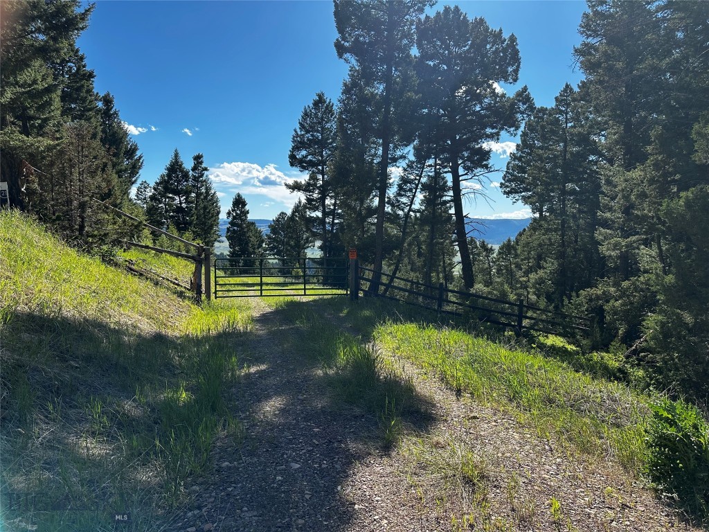 130 Granite Road, Philipsburg