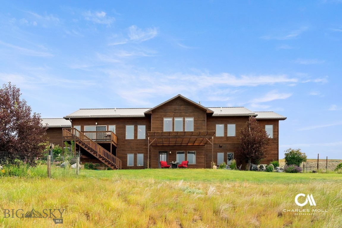 200 Mike Day Drive, White Sulphur Springs