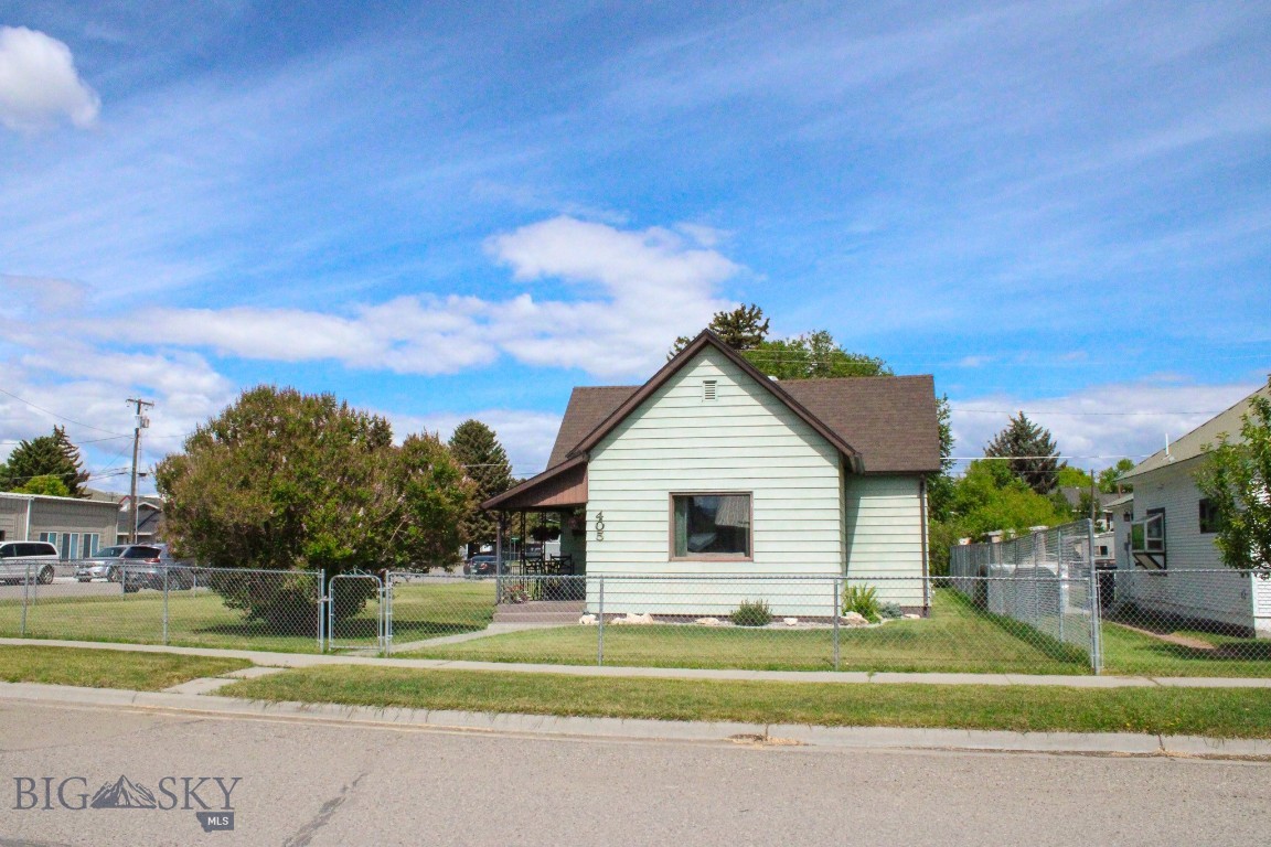 405 N Pacific Street, Dillon