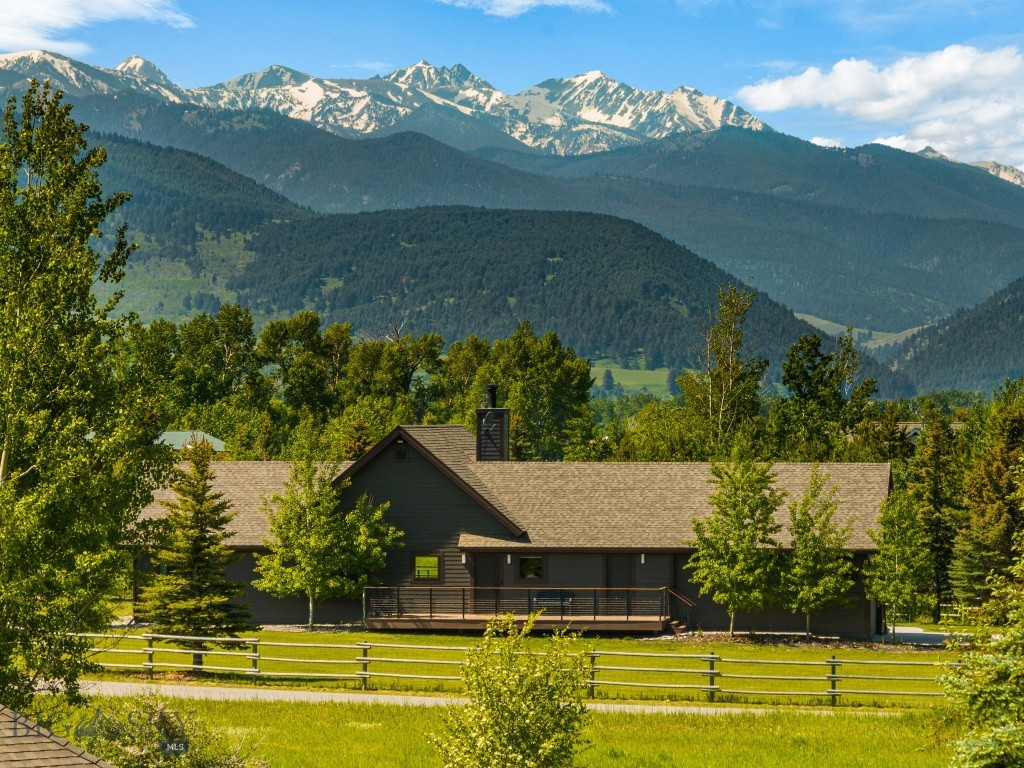 100 N Low Bench Road, Gallatin Gateway