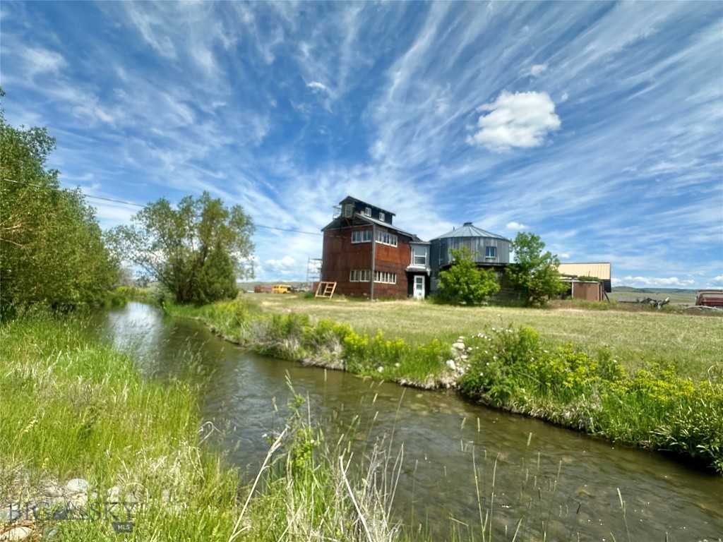 728 Madison River Road, Three Forks