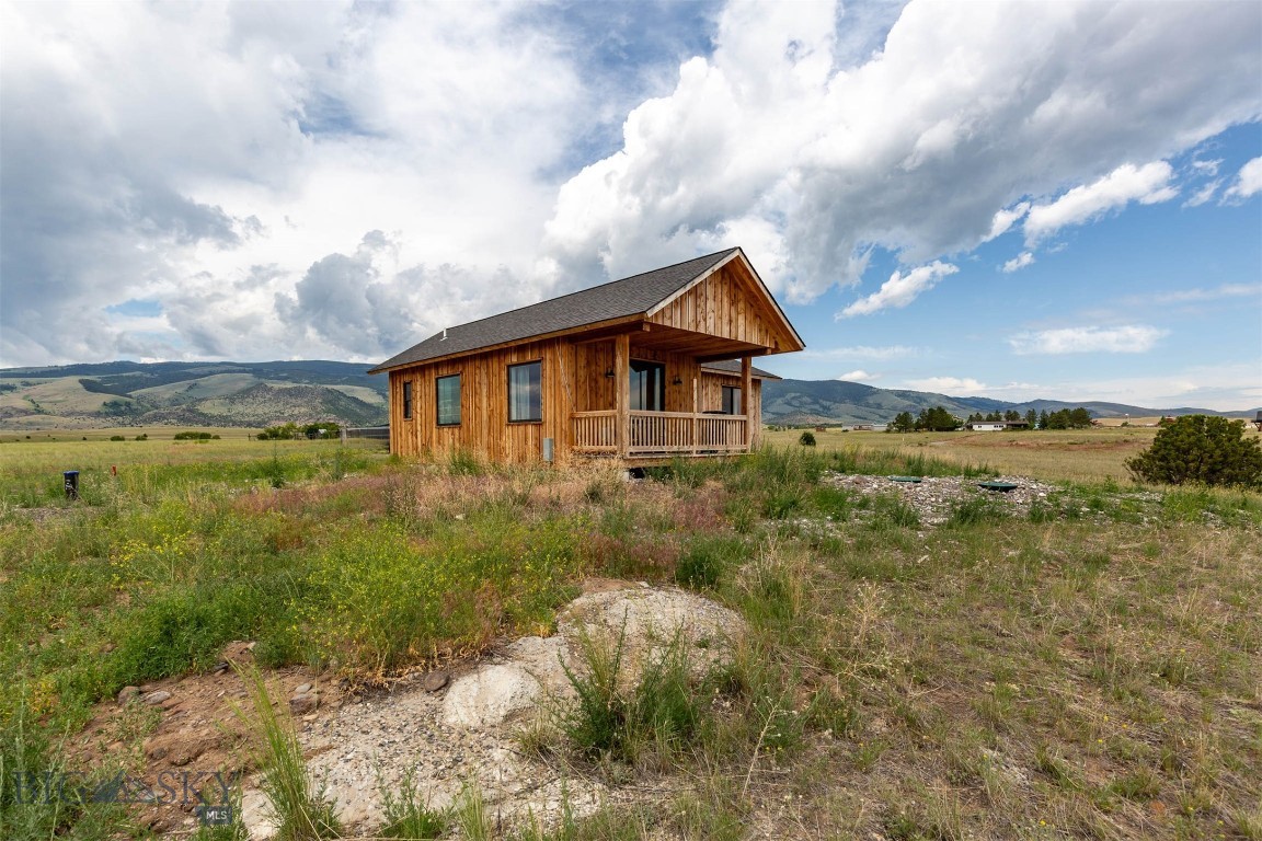 14 Cielo Grande, Livingston