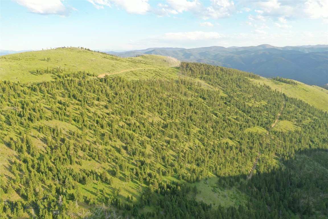 6 Tract, Garnet Range, Drummond