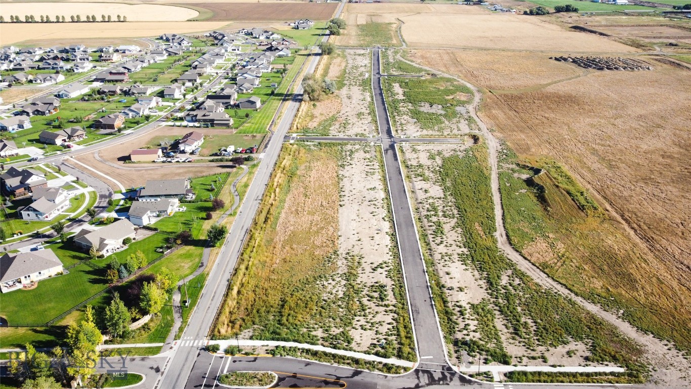 TBD S Crispin L8 B1, Manhattan