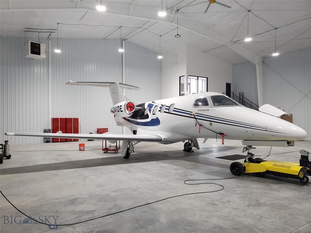 850 Gallatin Field Road Hanger SY1, Belgrade, Montana
