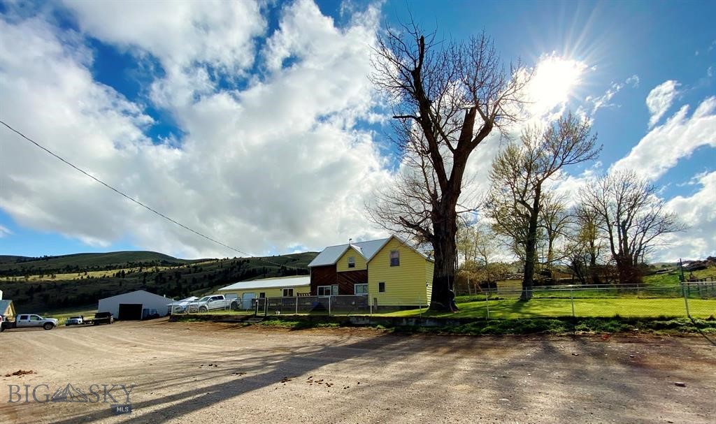 8950 Chevallier Drive, Helena