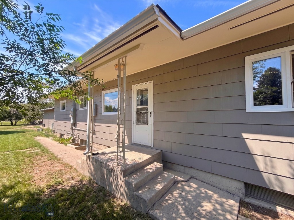 920 E Center Street, Dillon, Montana