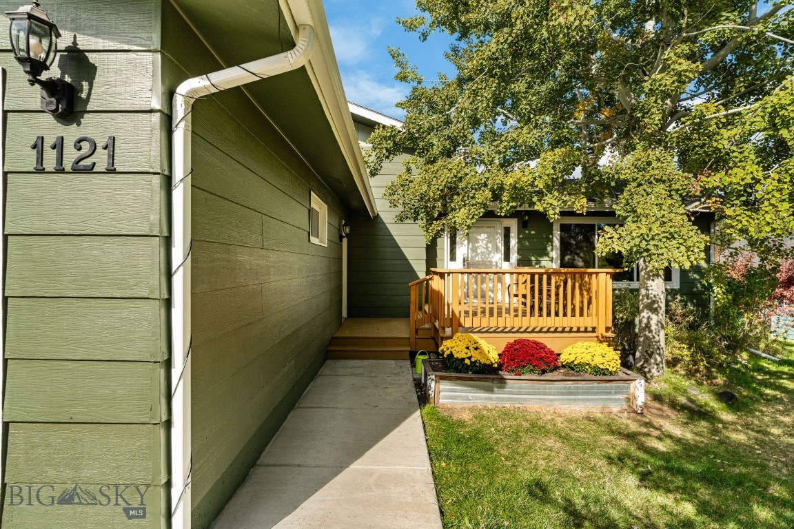 1121 N Pinecrest Drive, Bozeman