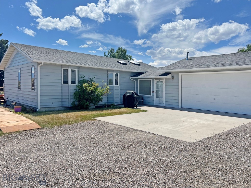380 Fox Ridge Drive, Dillon