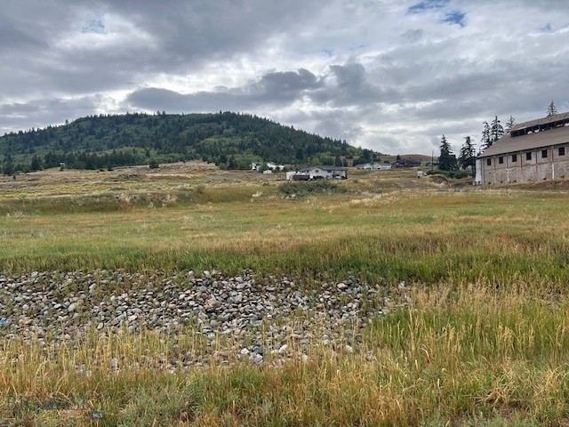 LOT 2, Butte