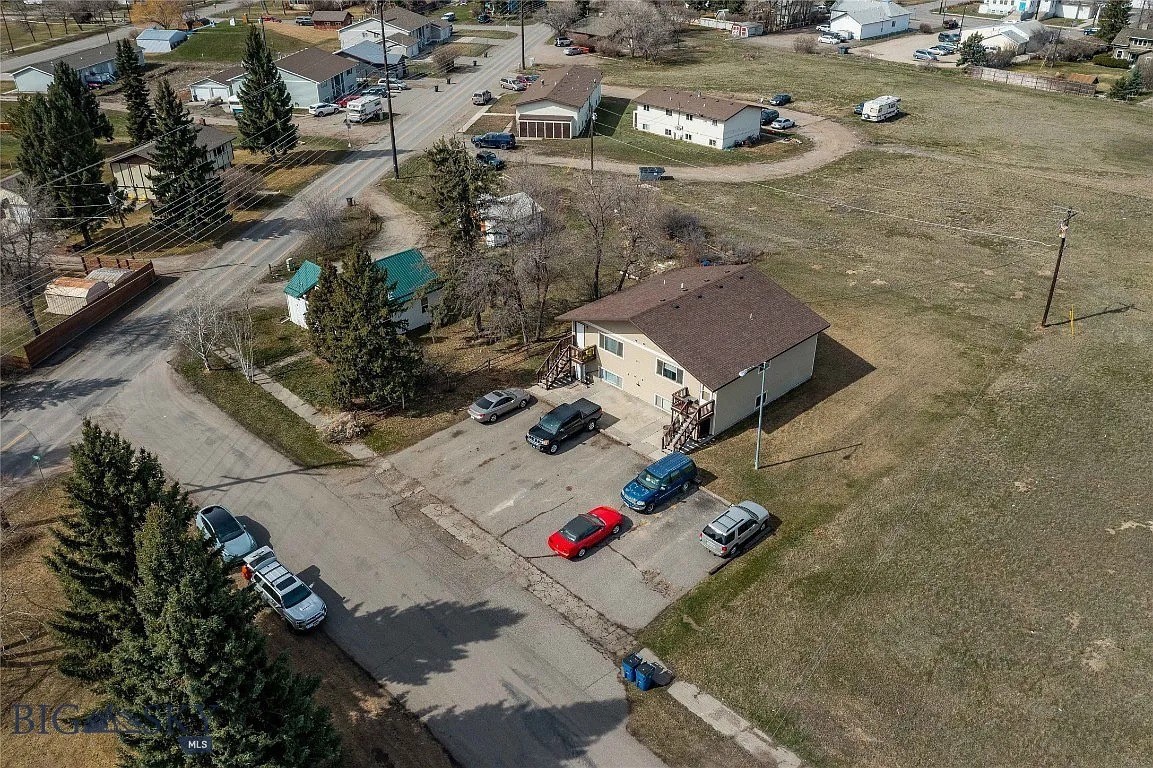 206 S Davis, Belgrade