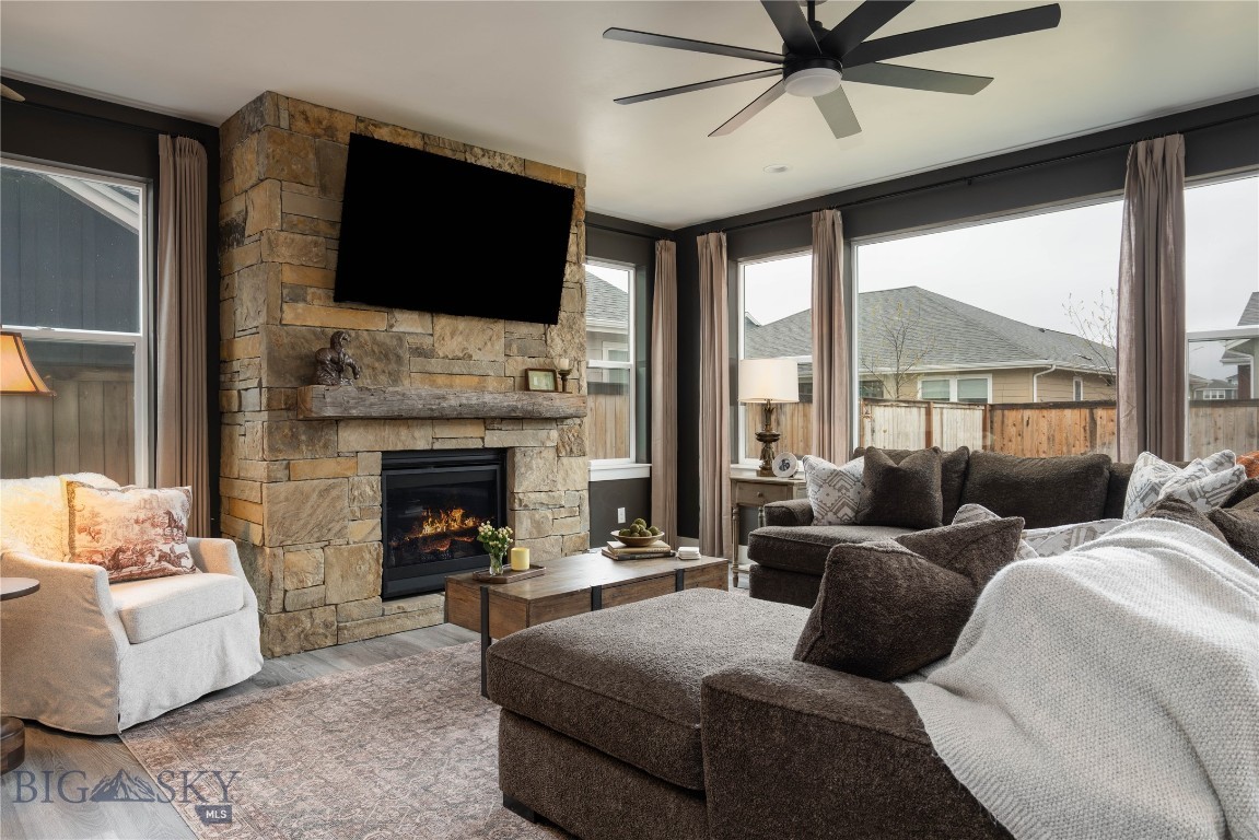 1704 Wyatt Earp Court, Belgrade