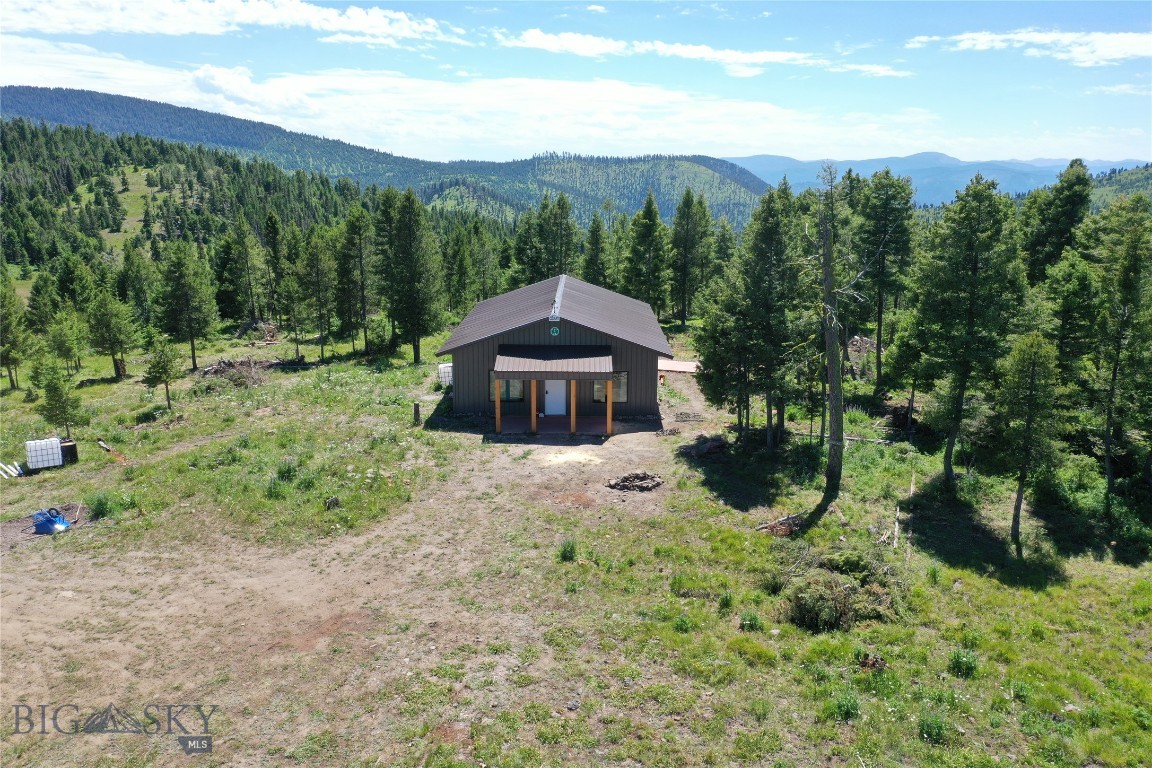 12 Tract, Garnet Range, Drummond