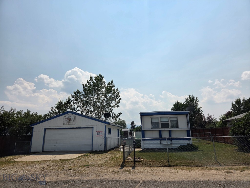 1426 Sunset, Butte