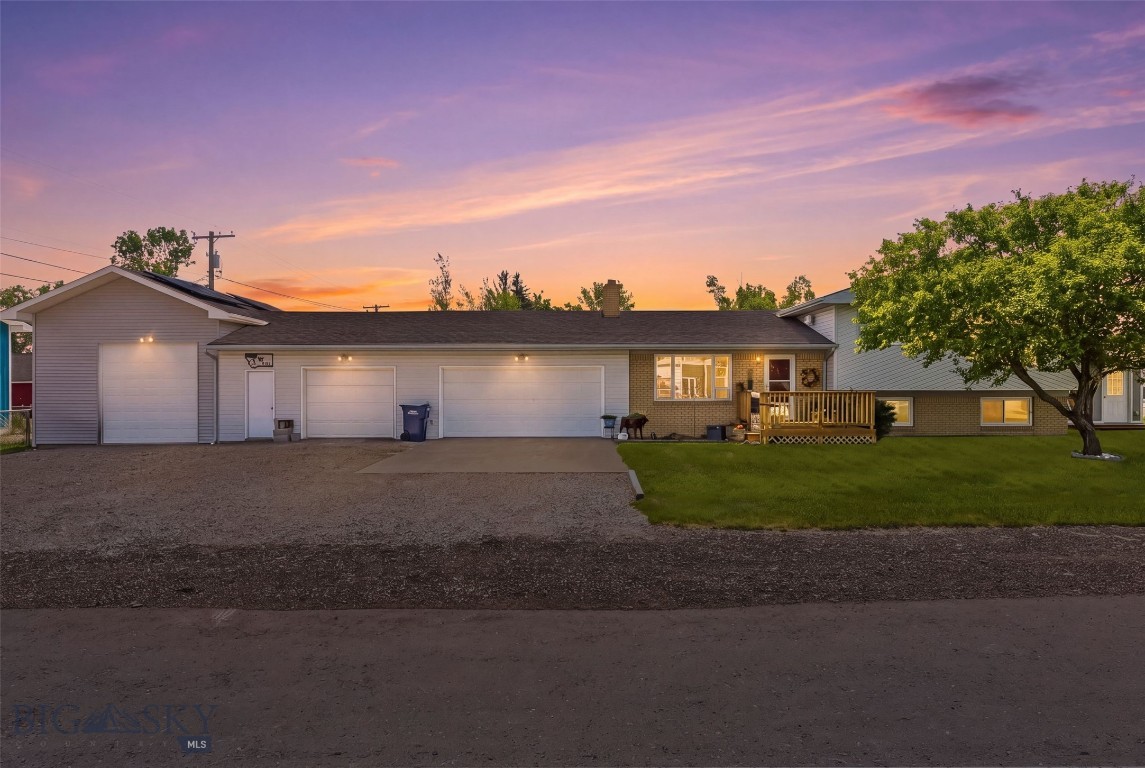 1123 W Summit Street, Livingston