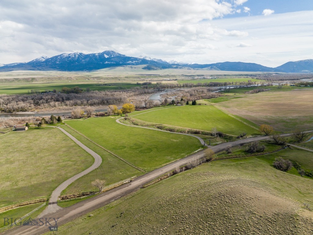 301  Old Clyde Park Road, Livingston, Montana