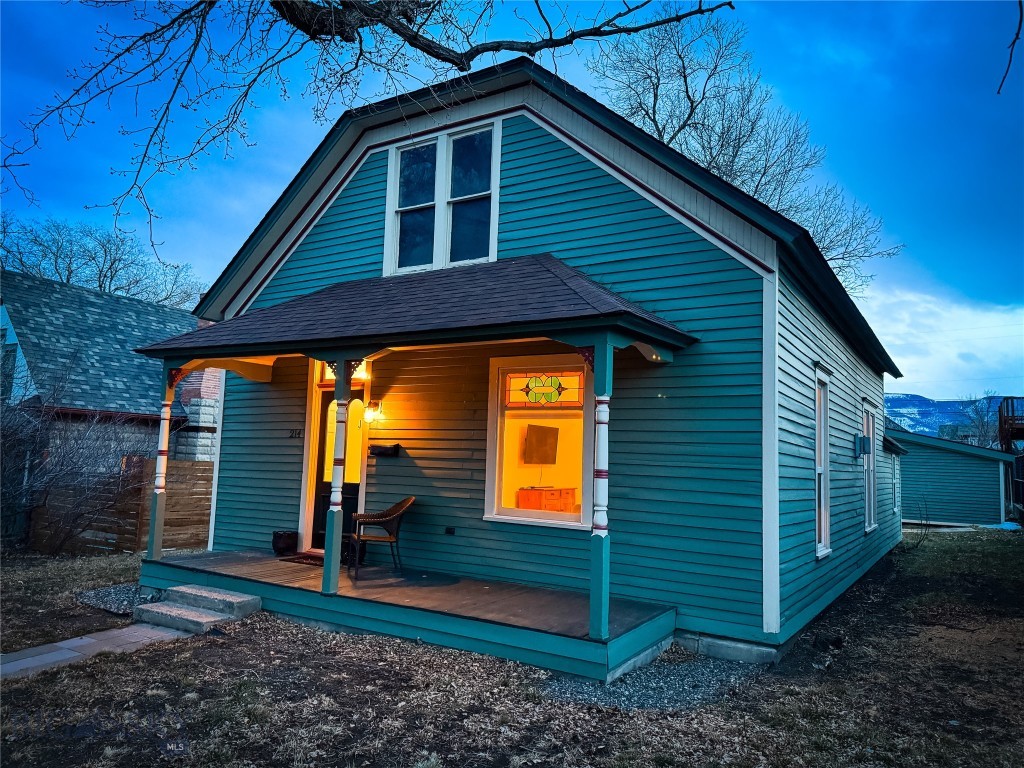214 S D Street, Livingston