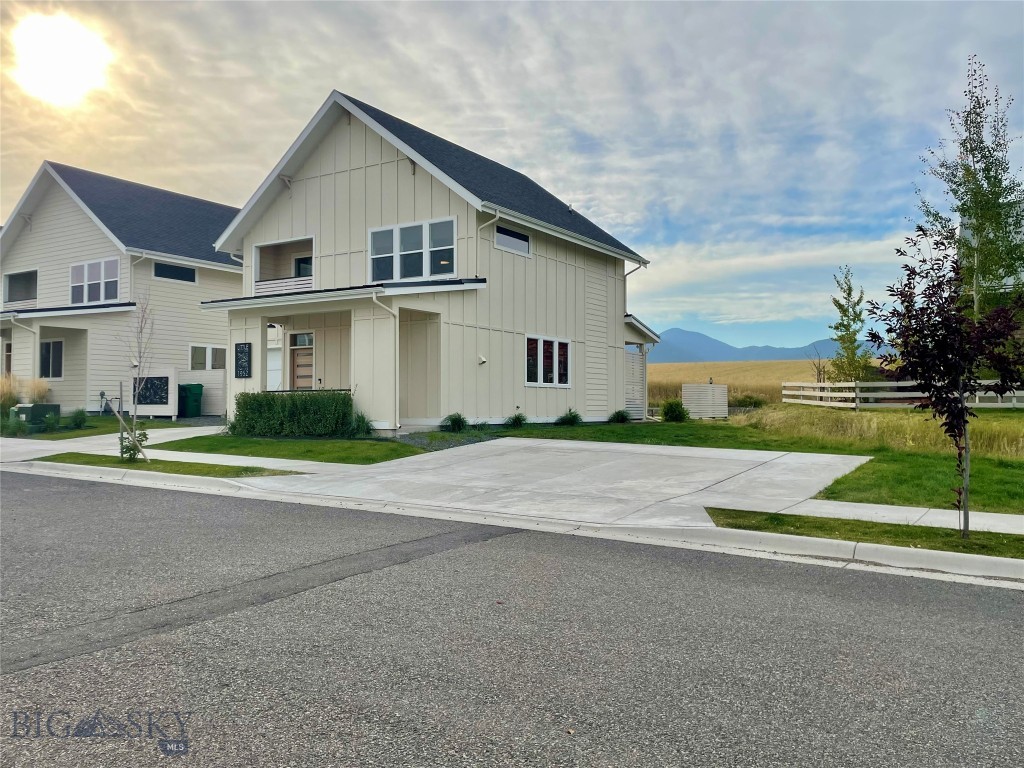 1952 Little Cottage Lane, Bozeman