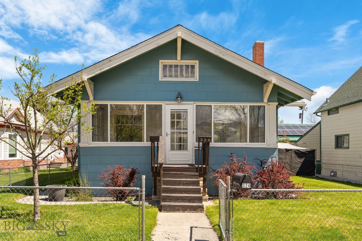 324 N 2nd Street, Livingston
